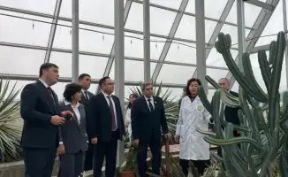 Совещание депутатов Парламента Казахстана в Астанинском ботаническом саду: обсуждение научной деятельности и охраны природы