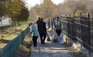 Казыгурт: субботник в рамках программы "Таза Қазақстан"