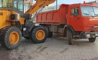 Снегоуборочные работы в Астане: более 2800 рабочих и 800 единиц техники обеспечивают безопасность на дорогах