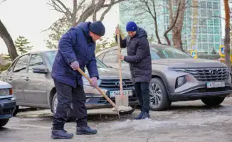 В Астане прошла акция чистоты с участием более 200 сотрудников филармонии