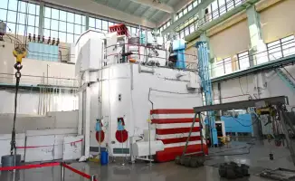 Аким Алматы подчеркивает важность науки в решении городских задач на встрече с Институтом ядерной физики