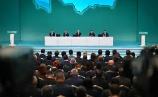 Токаев призывает акиматы реагировать на жалобы граждан о состоянии дорог, дворов и детских площадок