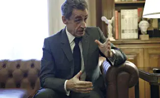 Влияние тюремного опыта на политическую карьеру: Николя Саркози делится откровениями в новой книге