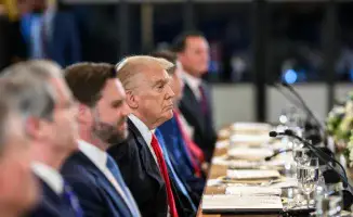 Эксперт Аркадий Дубнов о саммите C5+1: Важность для США и необычная рассадка на встрече Трампа и Токаева