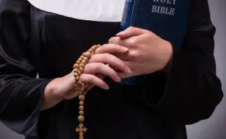 Церковь в Германии поддержала женщину-пастора в вопросе венчания однополых пар