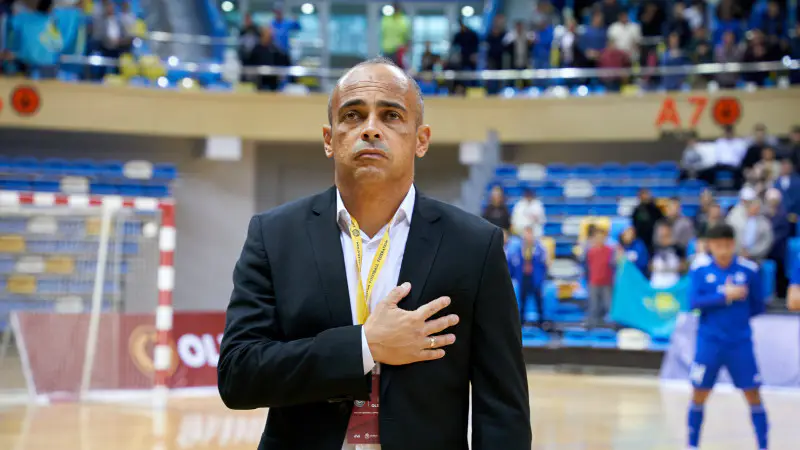 Казахстанская федерация футбола завершила сотрудничество с тренером сборной по футзалу Павлодаре