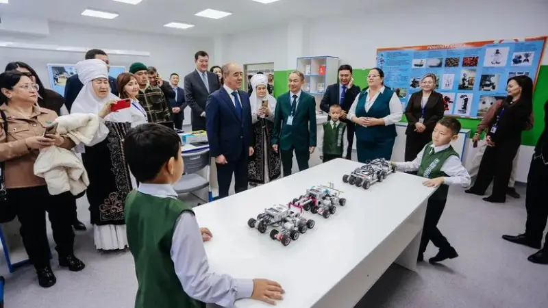 Открытие новой школы на 300 мест в Западном Казахстане и Бурлинском районе Павлодаре