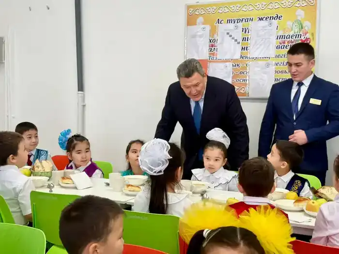 Аким области с рабочей поездкой посетил Акжарский район (8)