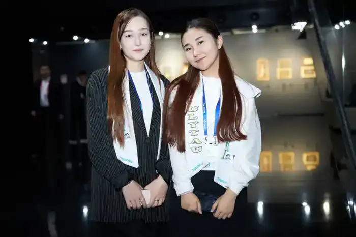 193 награды разыграны на Республиканской олимпиаде по общественно-гуманитарному направлению для учащихся сельских школ (5)