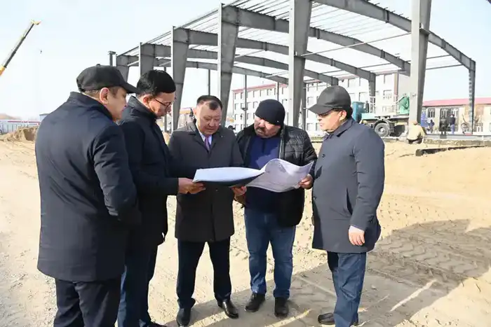 Проверен ход работ на строительных площадках (6)