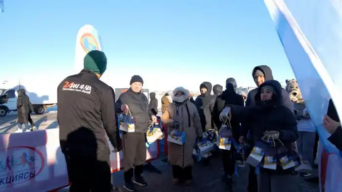 70-летняя бабушка на старте: мороз не помеха! Павлодаре