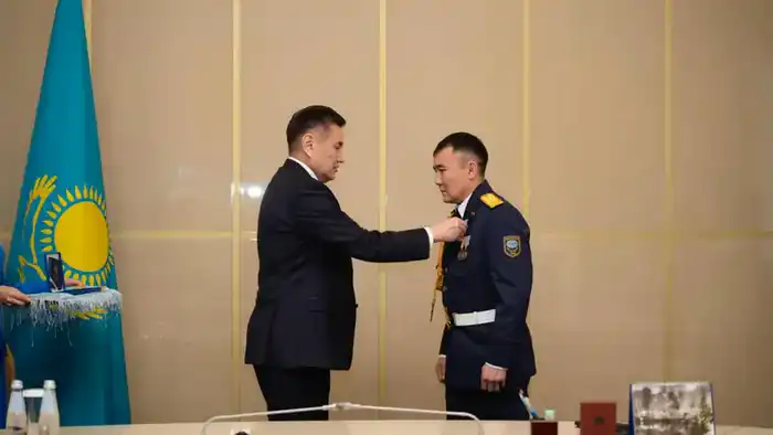 Пожарный МЧС награжден государственной наградой Павлодаре