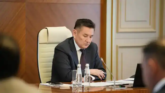 Обсуждение промежуточных итогов работы управлений и районных акиматов ВКО Павлодаре