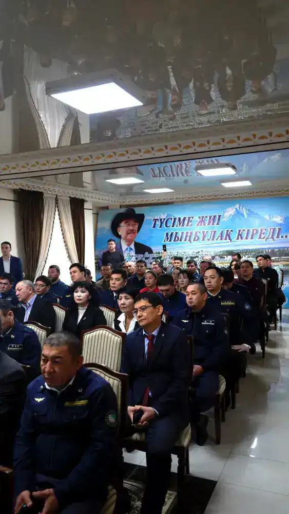 Вице-министр транспорта Жанибек Тайжанов встретился с жителями Жамбылской области (2)