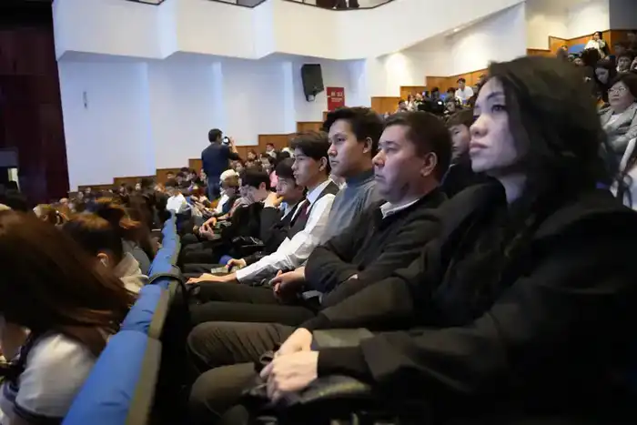 300 умов: философия и право в сердце Туркестана Павлодаре