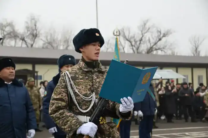 В Шымкенте солдат бригады противовоздушной обороны привели к Военной присяге (4)