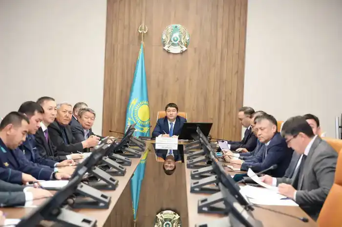 В акимате области рассмотрели ход отопительного сезона (8)