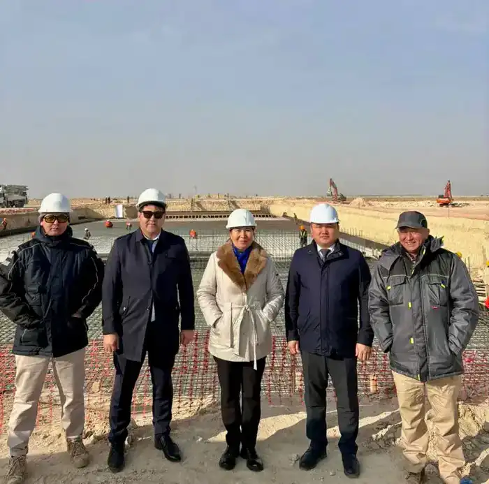 В Кендирли по поручению Президента продолжается строительство нового аэропорта (3)