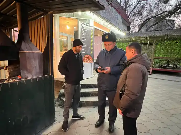 В Жетысуском районе Алматы пресекли работу шашлычных, нарушающих санитарные нормы и загрязняющих воздух Павлодаре