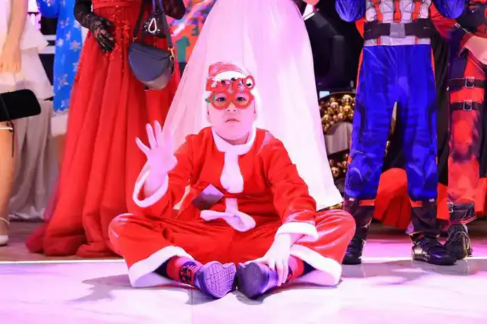 200 детей поздравили в Карагандинской области на Президентской ёлке (5)