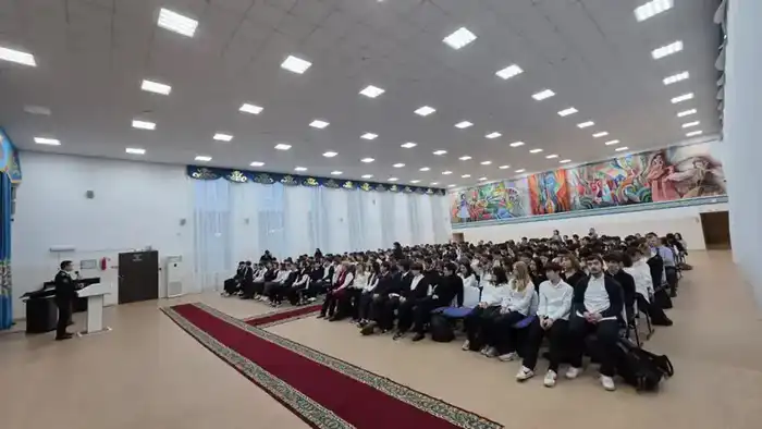 Школьники в цифровом щите: как защититься от мошеннических ловушек и дипфейков Павлодаре