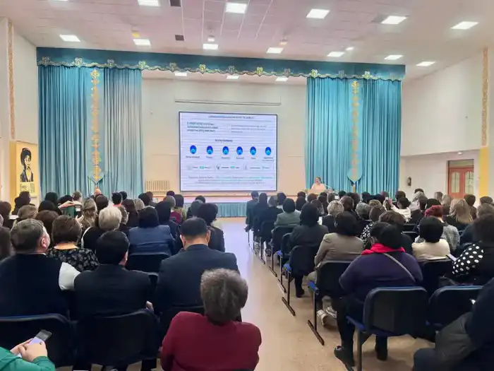 Завершена работа предметной экспертной комиссии по рассмотрению учебной литературы, рекомендуемой к 2026-2027 учебному году (2)