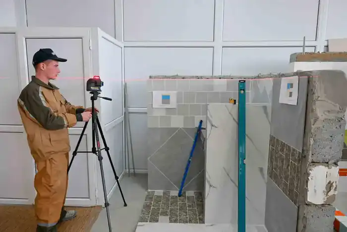 Глава региона ознакомился с работой Высшего колледжа геодезии, картографии и строительства (3)