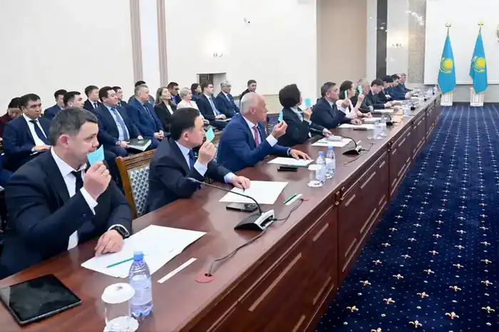 Аким СКО отчитался перед депутатами (8)