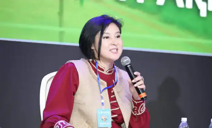 В Актау прошёл региональный форум по укреплению института семьи и популяризации национальных ценностей (9)