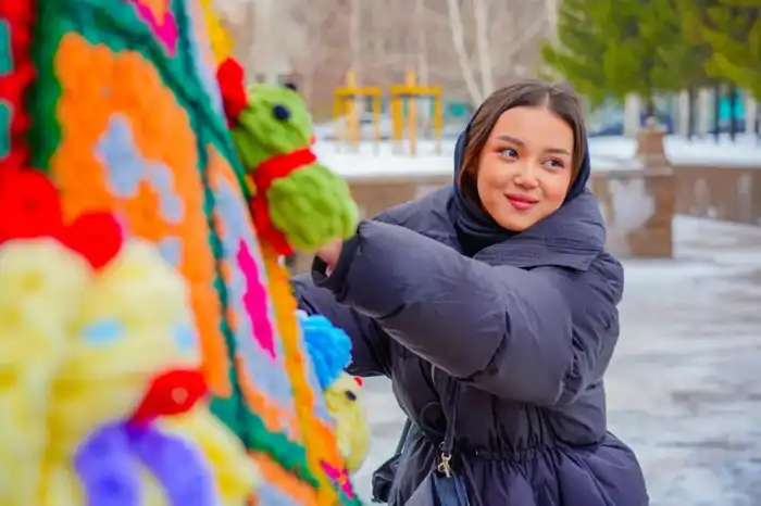 Эко-елка в Астане: новое дыхание традиционных ремесел и их влияние на общественные ценности Павлодаре