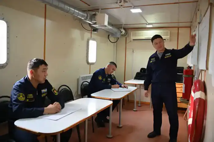 В Военно-морских силах приступили к выполнению курсовой задачи К-1 (3)