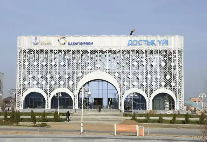 Проверен ход работ на строительных площадках (4)