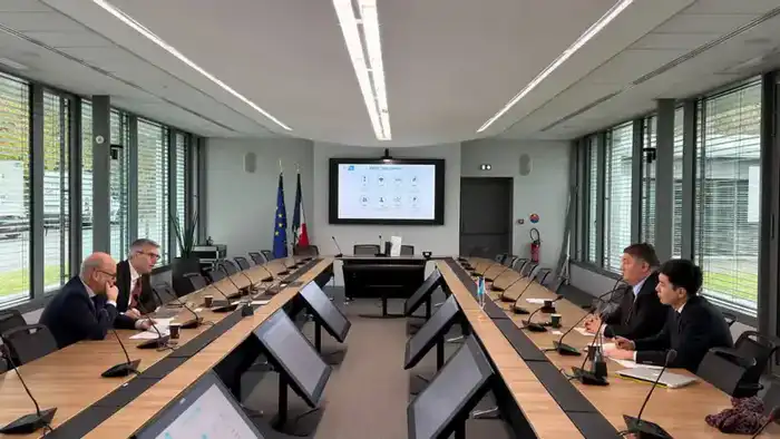 Казахстан и Франция договорились о сотрудничестве в сфере подготовки кадров для гражданской авиации (2)