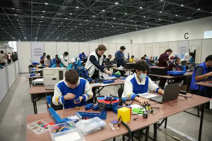 Успех команды колледжей ВКО на чемпионате «WorldSkills Kazakhstan-2025» подчеркивает высокий уровень профессионального образования в регионе. Павлодаре