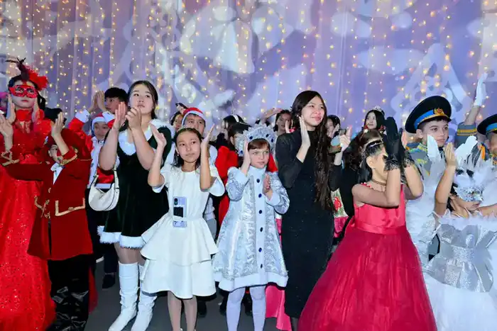 В Семее прошла новогодняя елка акима области (5)