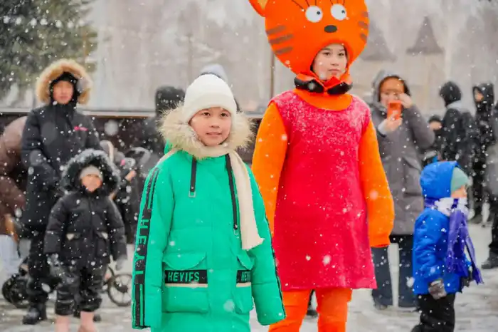 Новогодние концерты зажигают в Астане Павлодаре