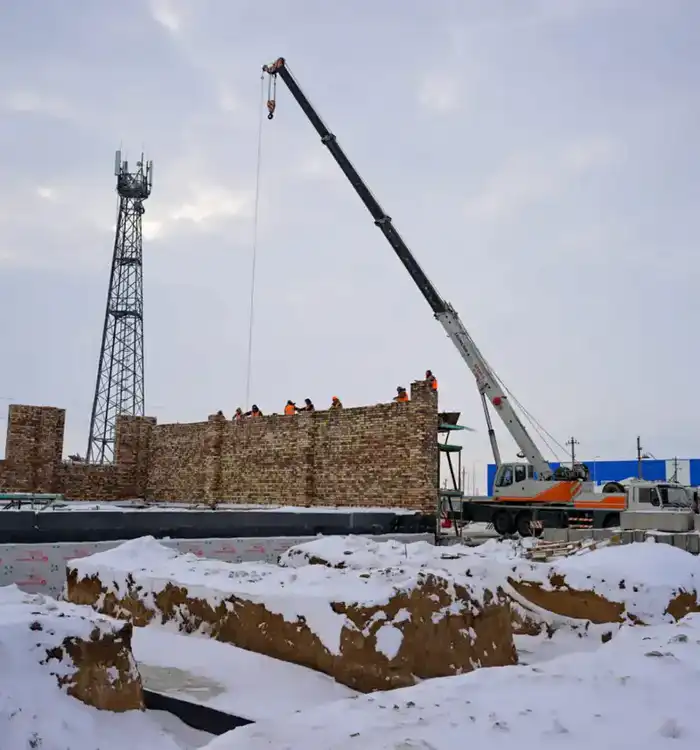 Аким Павлодарской области проверил реализацию инфраструктурных проектов в Аксу (6)