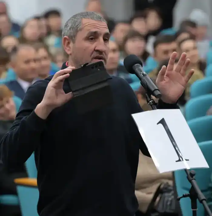 Сегодня аким области Асаин Байханов встретился с жителями Щербактинского района и обсудил актуальные вопросы (7)