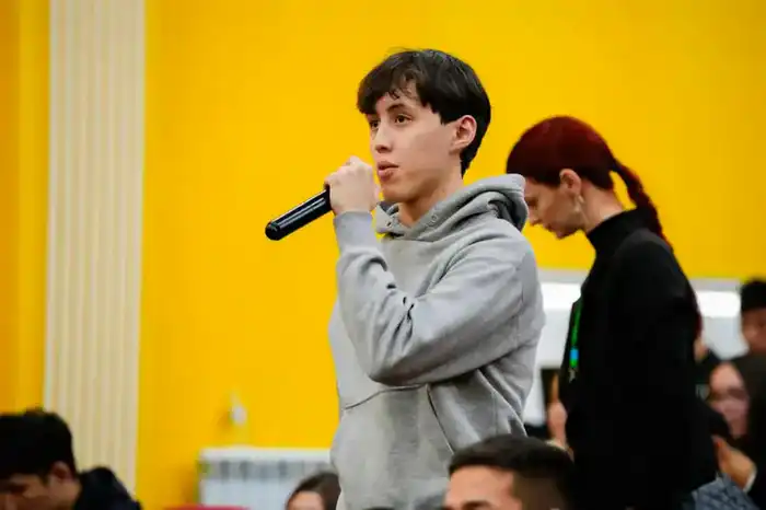 профилактическое мероприятие для молодежи в Астане обсуждение наркотиков и здорового образа жизни Павлодаре