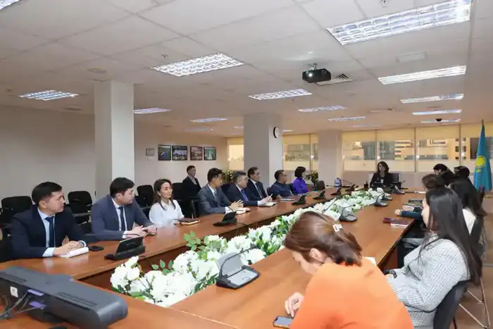 В Министерстве транспорта РК состоялся совместный семинар-тренинг (10)