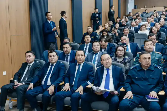 Серик Шапкенов встретился с жителями Жылыойского района (5)