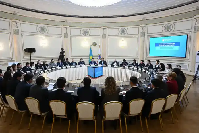 Алматы на пути к увеличению бюджета до 2,5 трлн тенге к 2026 году благодаря экономическому росту — Дархан Сатыбалды Павлодаре