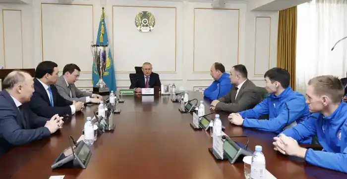 Бейбит Исабаев: Триумф волейбольной команды «Жетісу» под небом спортивных звезд Павлодаре