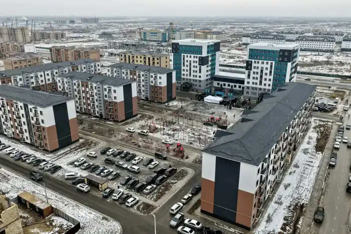 Кызылорда отмечает вручение ключей от новых квартир: аким области поздравил новоселов Павлодаре