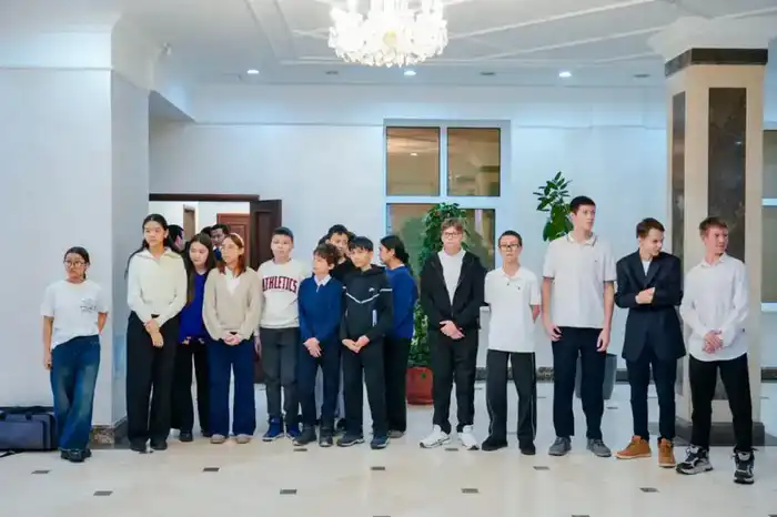 «Закон и порядок»: день открытых дверей провела для школьников столичная прокуратура (2)