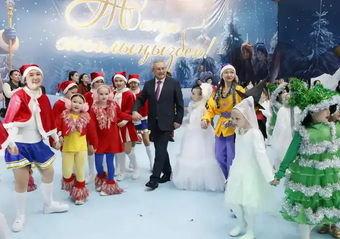 Полный чудес Новый год: в Жетісу на Президентской елке детей порадовал искусственный интеллект (3)