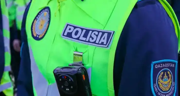 Совместная акция полиции и скорой помощи по повышению культуры вождения Павлодаре