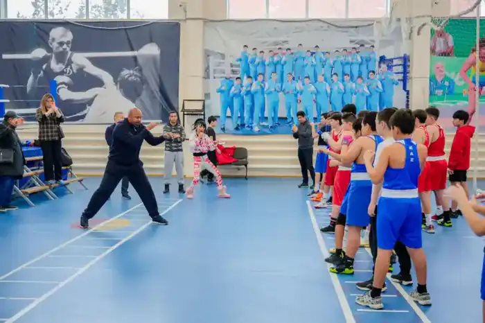 Рой Джонс мастер-класс для молодежи в Астане Павлодаре