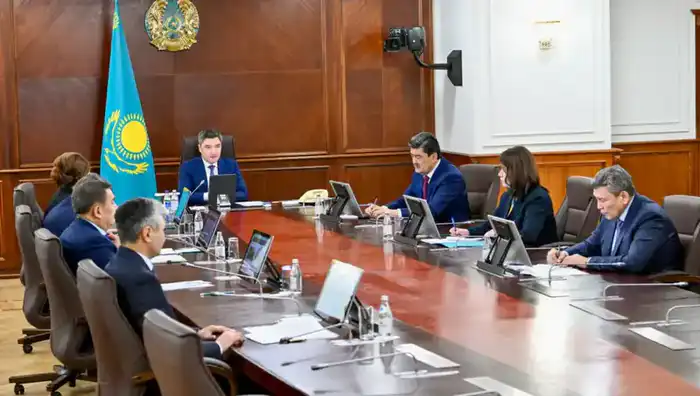 Министр просвещения Казахстана внедряет инициативу «Таза Қазақстан» в школьные программы для формирования экологической ответственности у молодежи Павлодаре