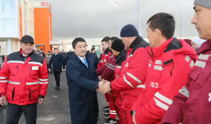 Служба скорой помощи Мангистауской области пополнилась 32 новыми автомобилями (2)